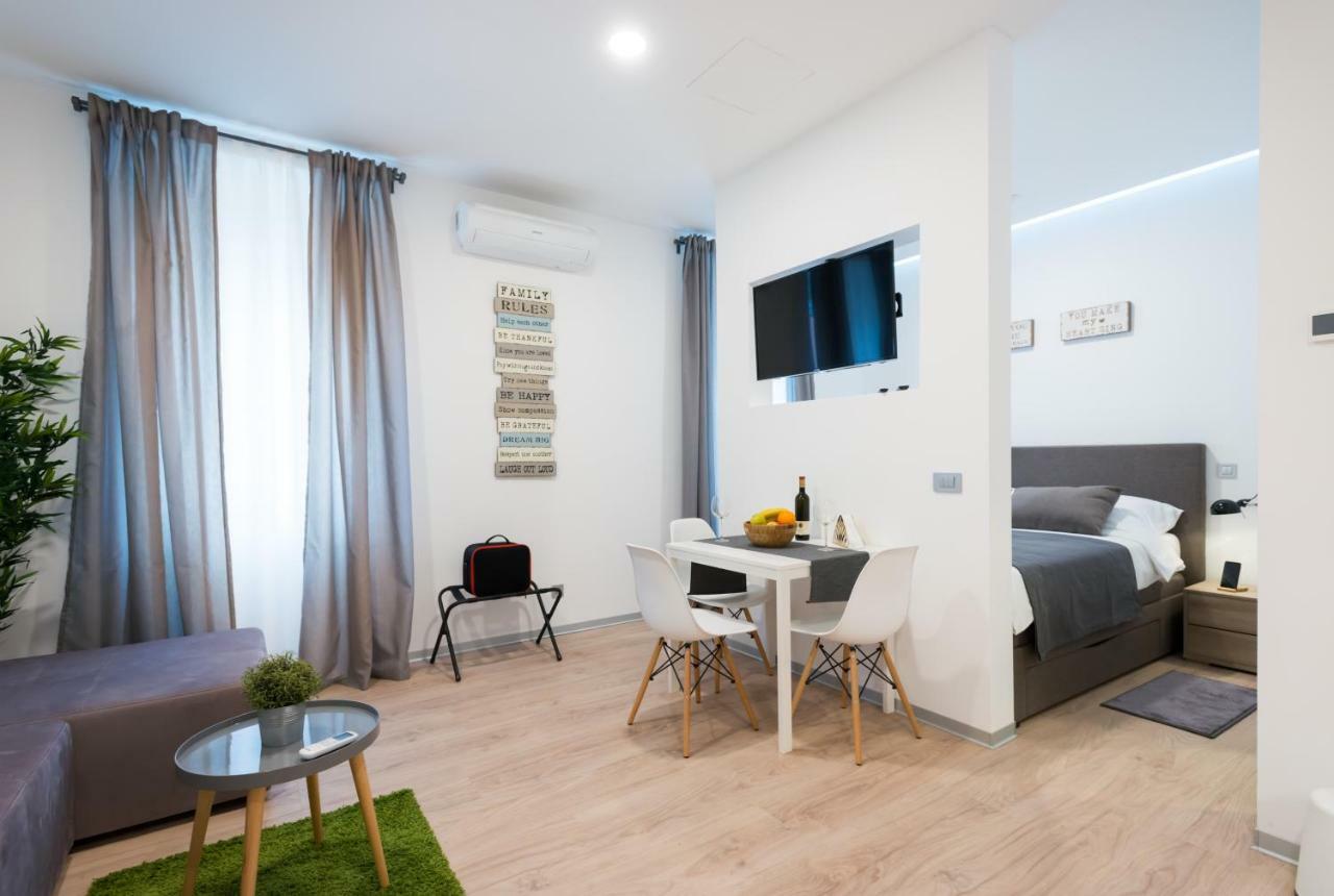 H4U Smart Deluxe Appartement Zagreb Buitenkant foto