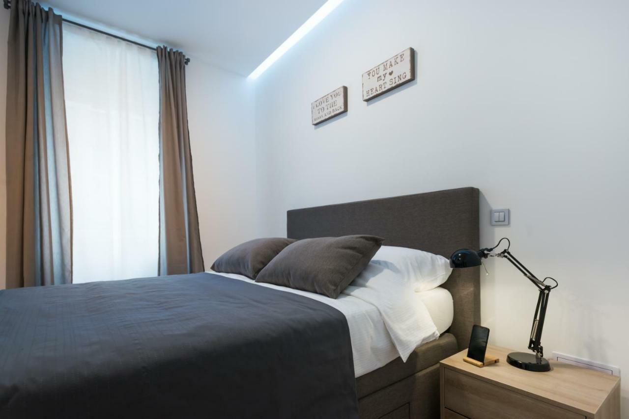 H4U Smart Deluxe Appartement Zagreb Buitenkant foto