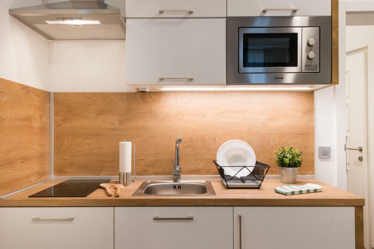 H4U Smart Deluxe Appartement Zagreb Buitenkant foto