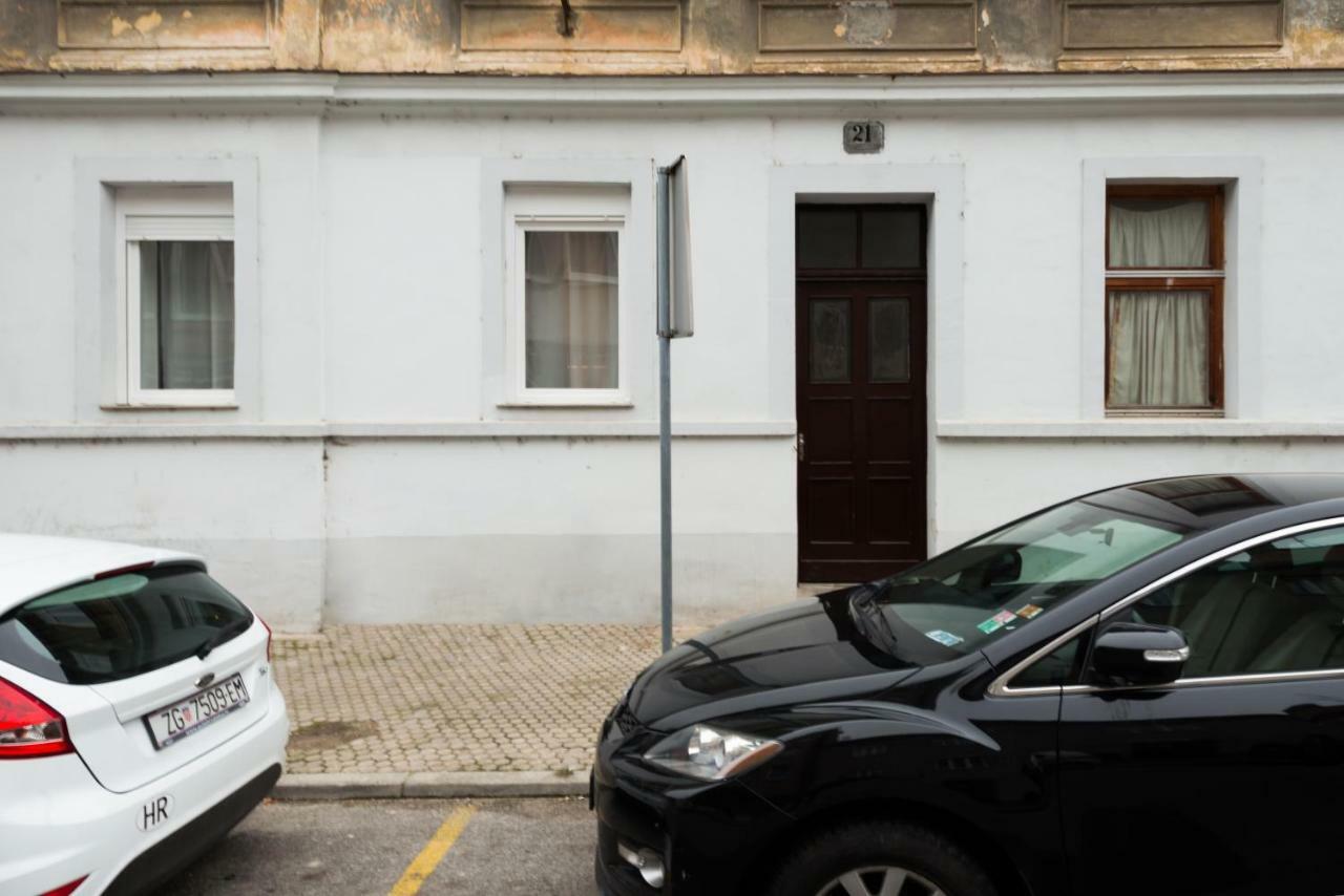 H4U Smart Deluxe Appartement Zagreb Buitenkant foto