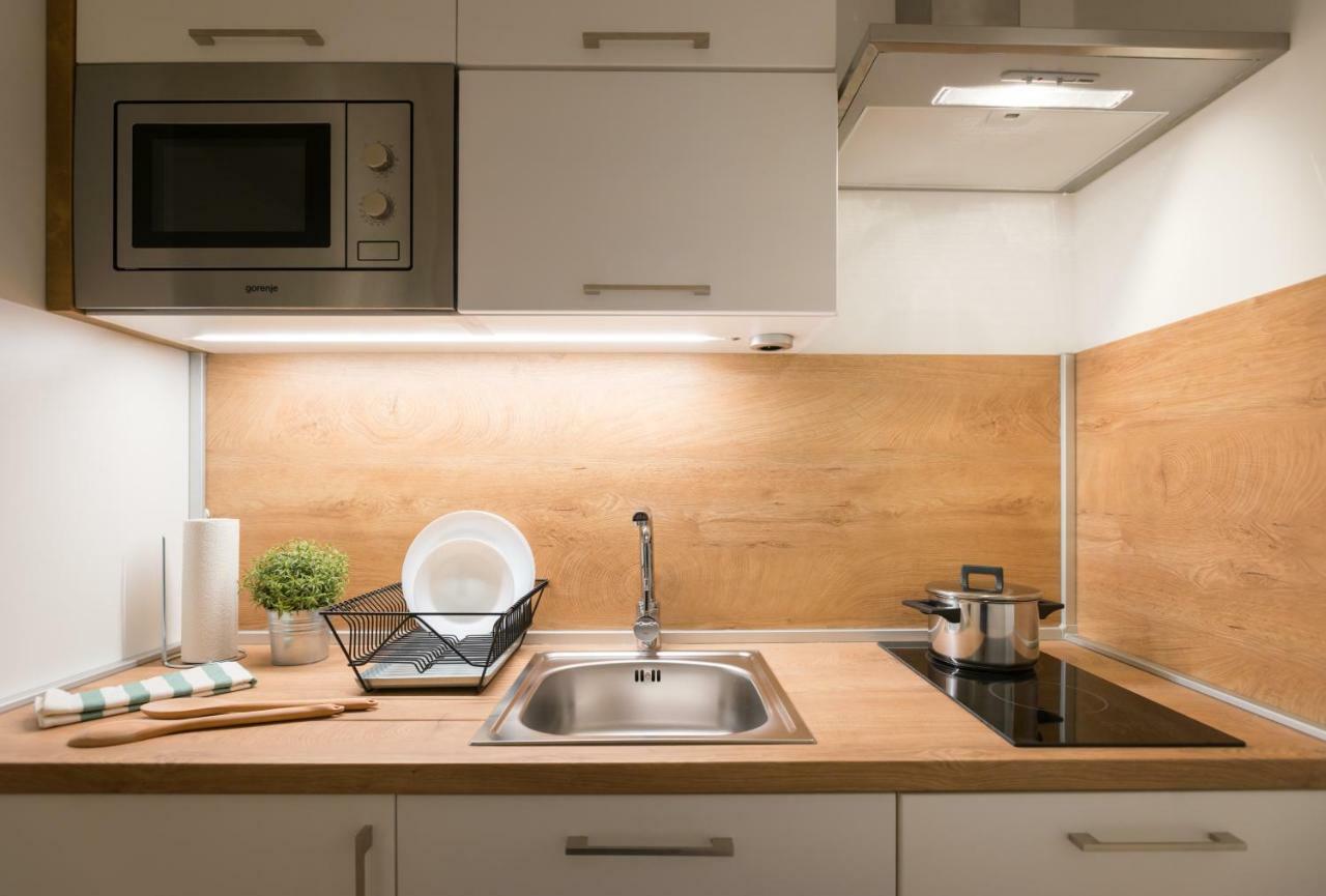 H4U Smart Deluxe Appartement Zagreb Buitenkant foto