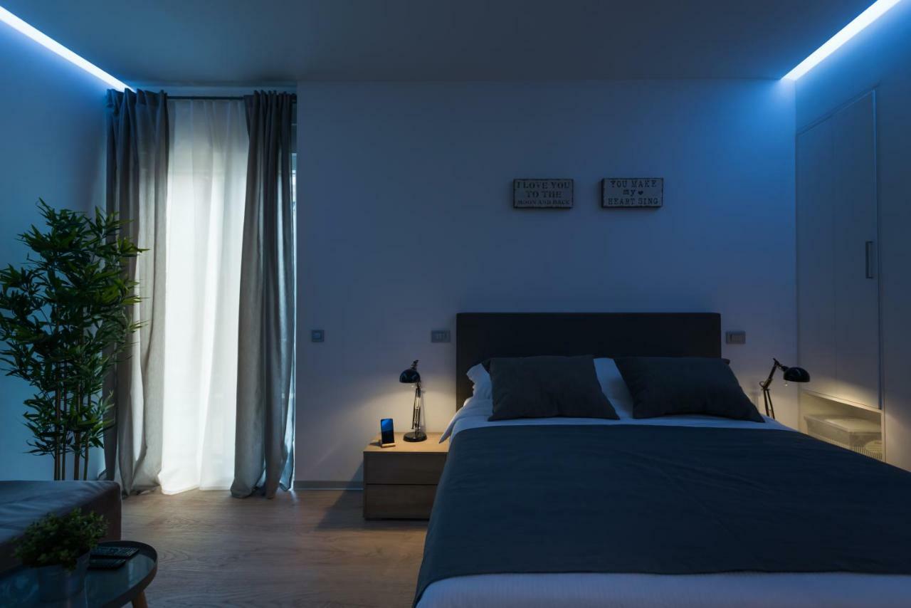 H4U Smart Deluxe Appartement Zagreb Buitenkant foto