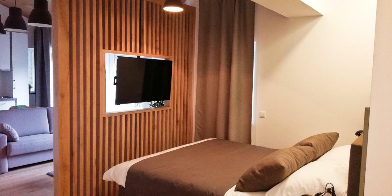 H4U Smart Deluxe Appartement Zagreb Buitenkant foto