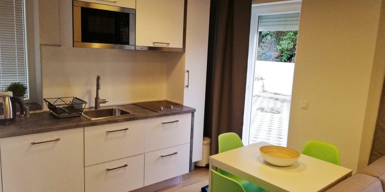 H4U Smart Deluxe Appartement Zagreb Buitenkant foto